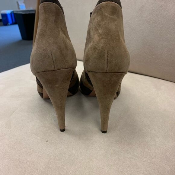 BCBGeneration Brown Suede Heeled Bootie sz 10 NEW - Picture 4 of 6